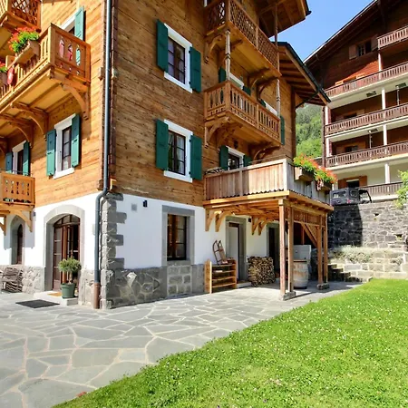 Garden Heart Of The Village Swedish Stove